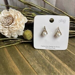 Gold tone faux Pearl and zircon stud earrings - classy bling - exquisite